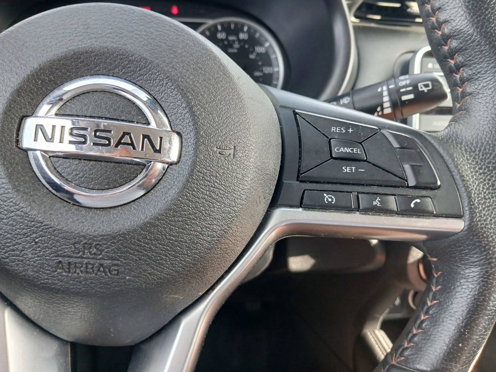 Used 2020 Nissan Kicks SR w/ SR Premium Package FWD image 31