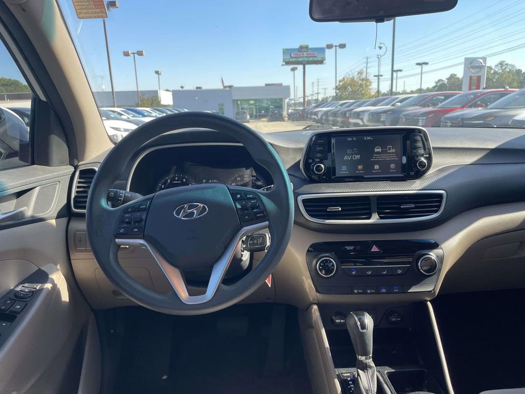 Used 2021 Hyundai Tucson SE w/ Cargo Package image 14