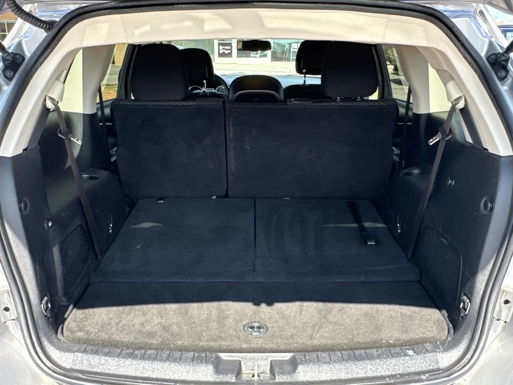 Used 2019 Dodge Journey SE image 18