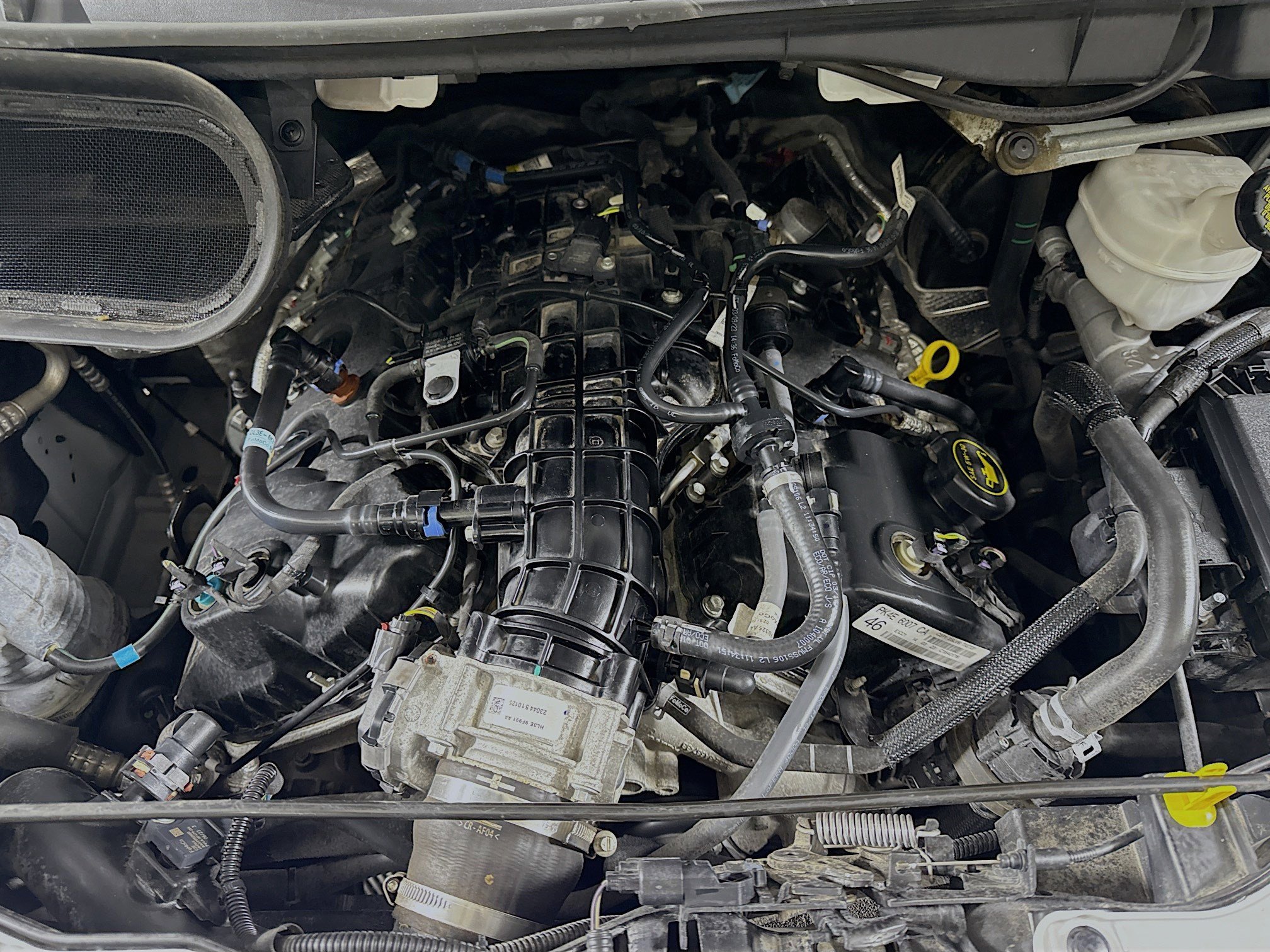 Used 2023 Ford Transit 350 XLT image 37