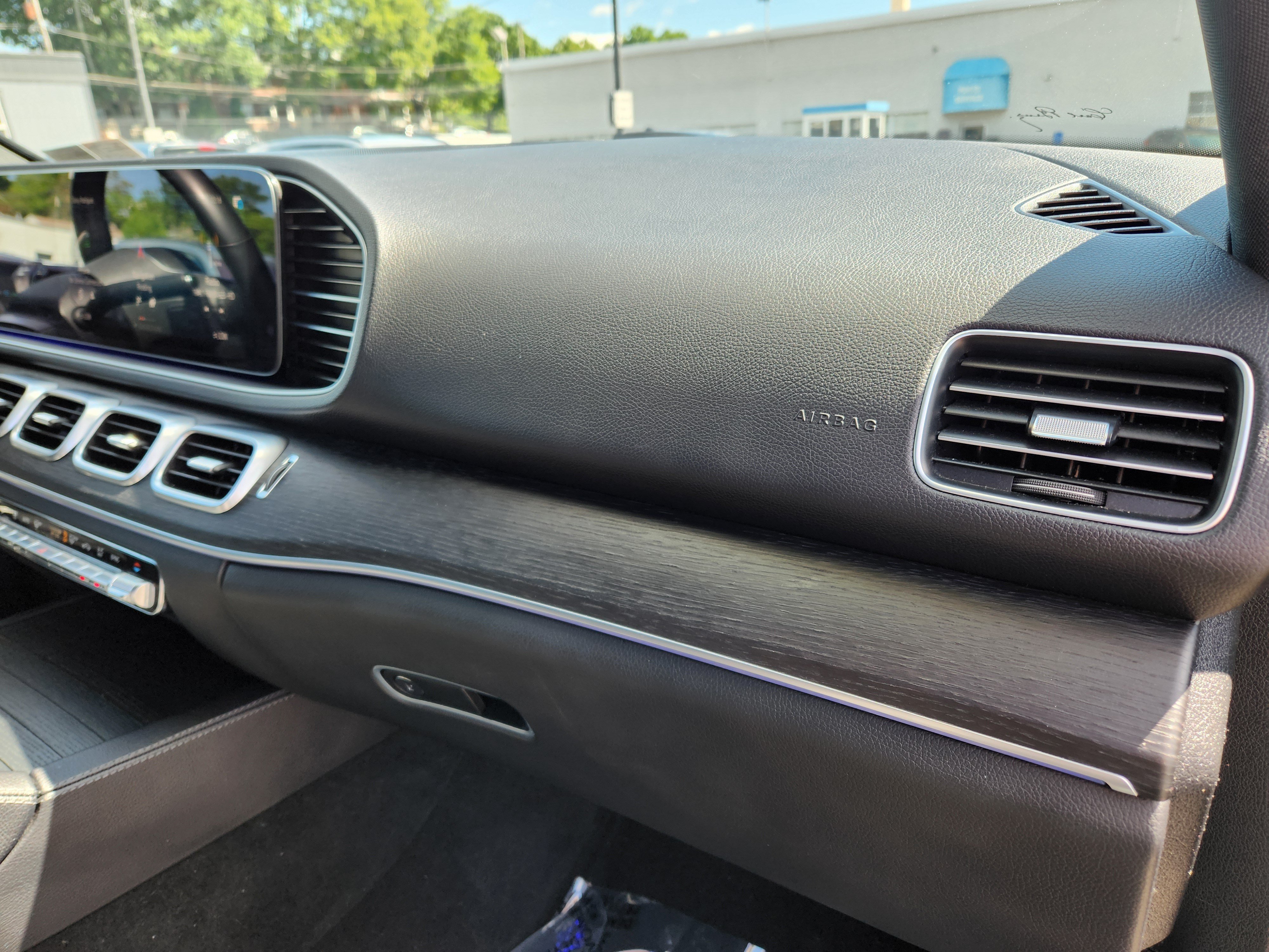 Used 2023 Mercedes-Benz GLE 450 4MATIC image 17