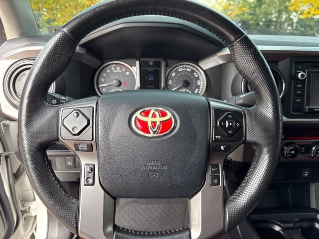 Used 2018 Toyota Tacoma SR5 RWD image 15