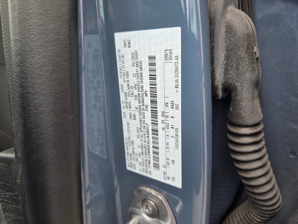 Used 2025 Ford Escape ST-Line image 18