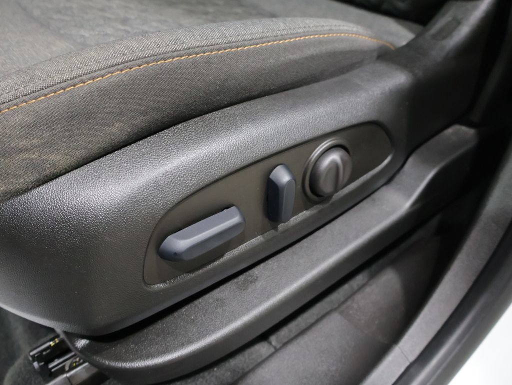 Used 2023 Chevrolet Equinox LT image 10