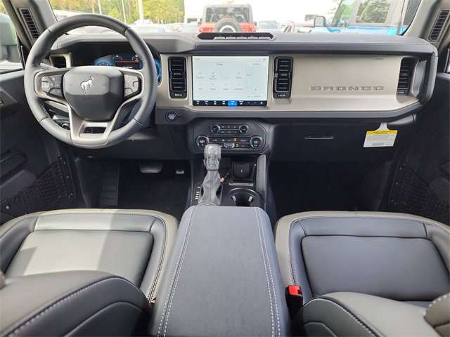 New 2025 Ford Bronco Outer Banks w/ Sasquatch Package image 12