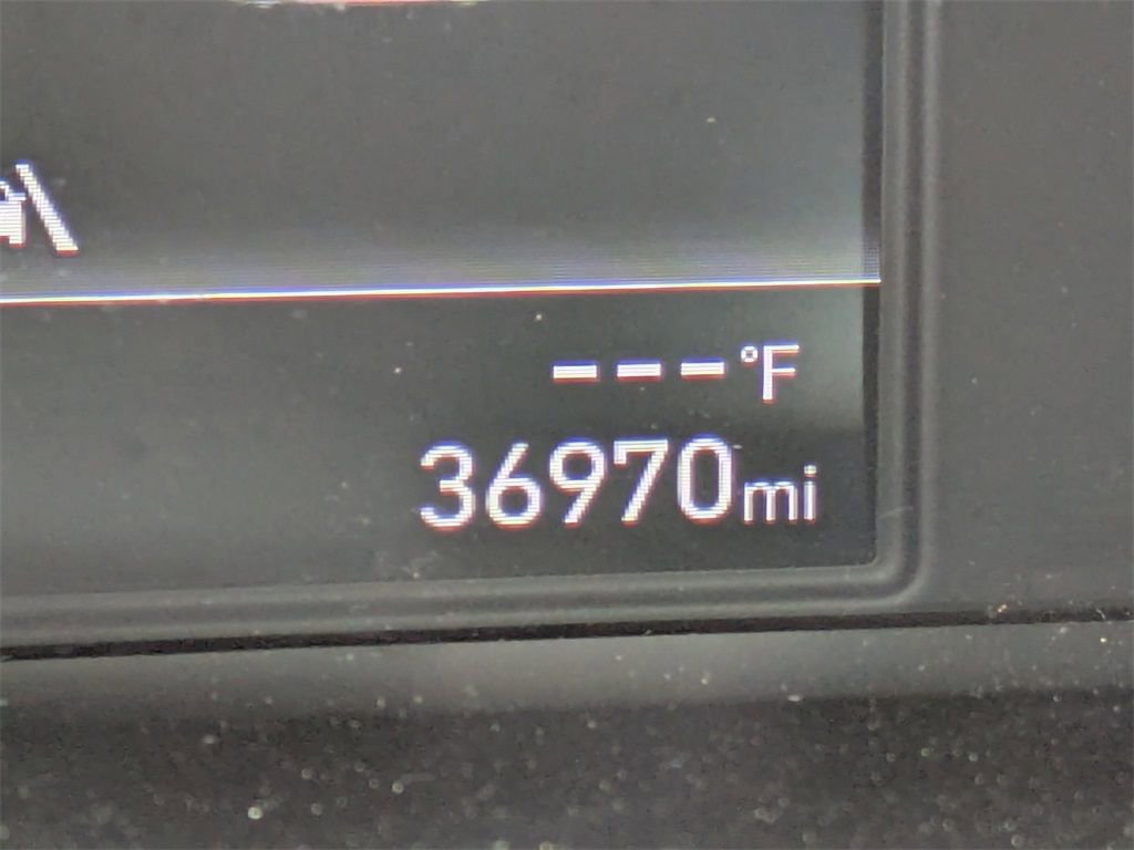 Used 2023 Hyundai Elantra SEL image 25