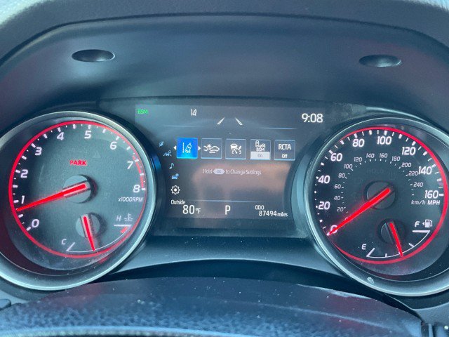 Used 2021 Toyota Camry XSE FWD image 14