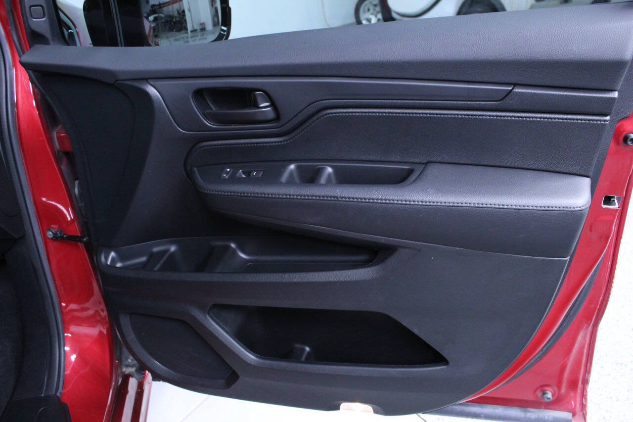 Used 2023 Honda Odyssey Sport image 16