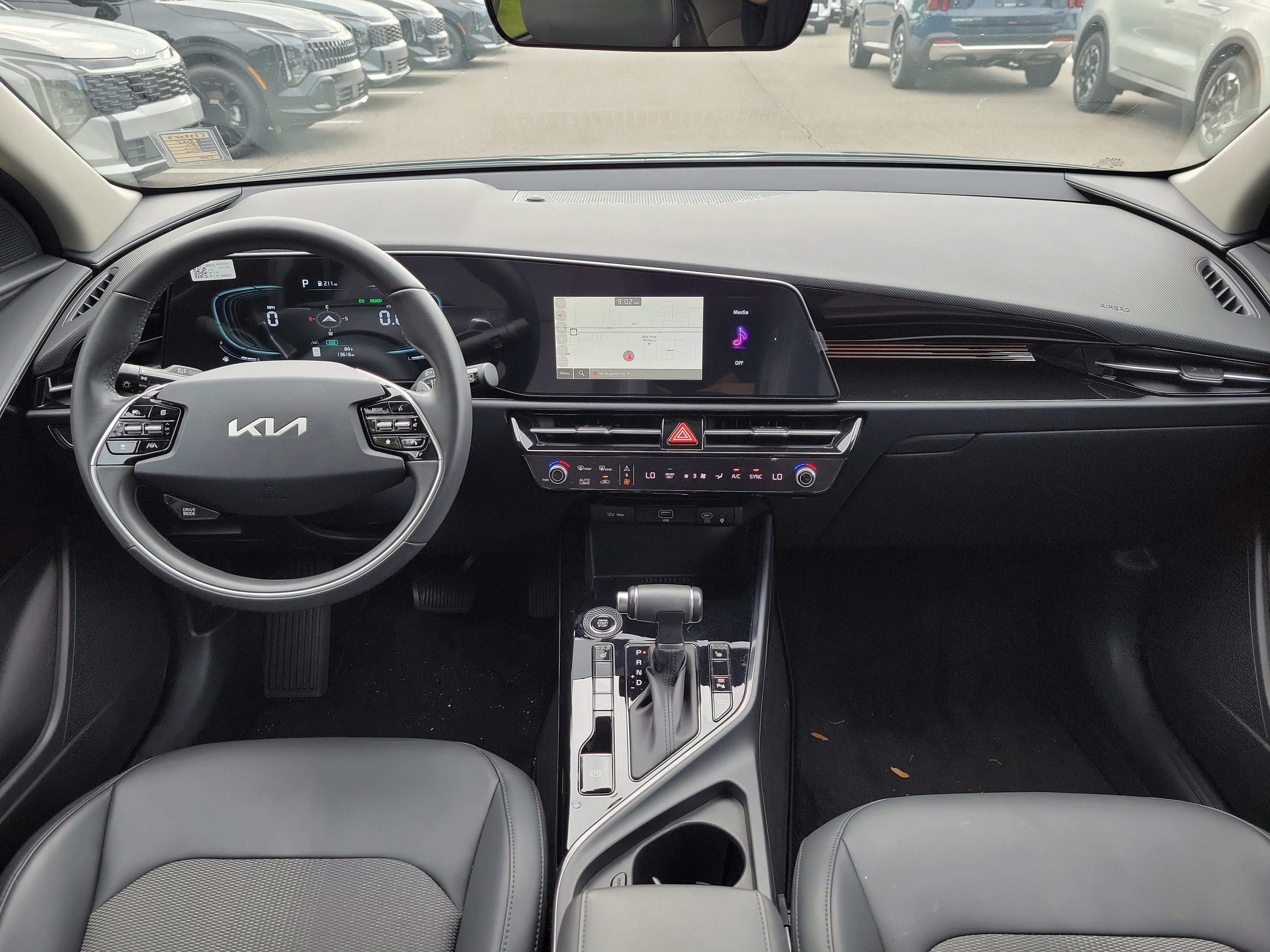 Certified 2025 Kia Niro EX FWD image 15