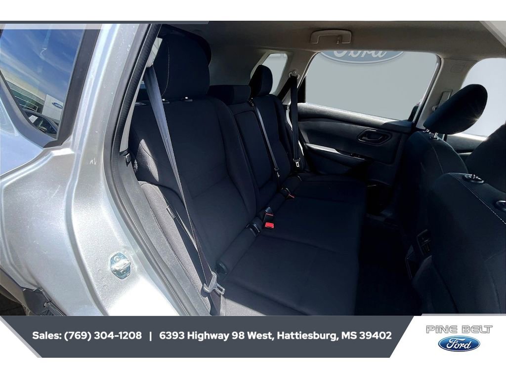 Used 2024 Nissan Rogue S image 20