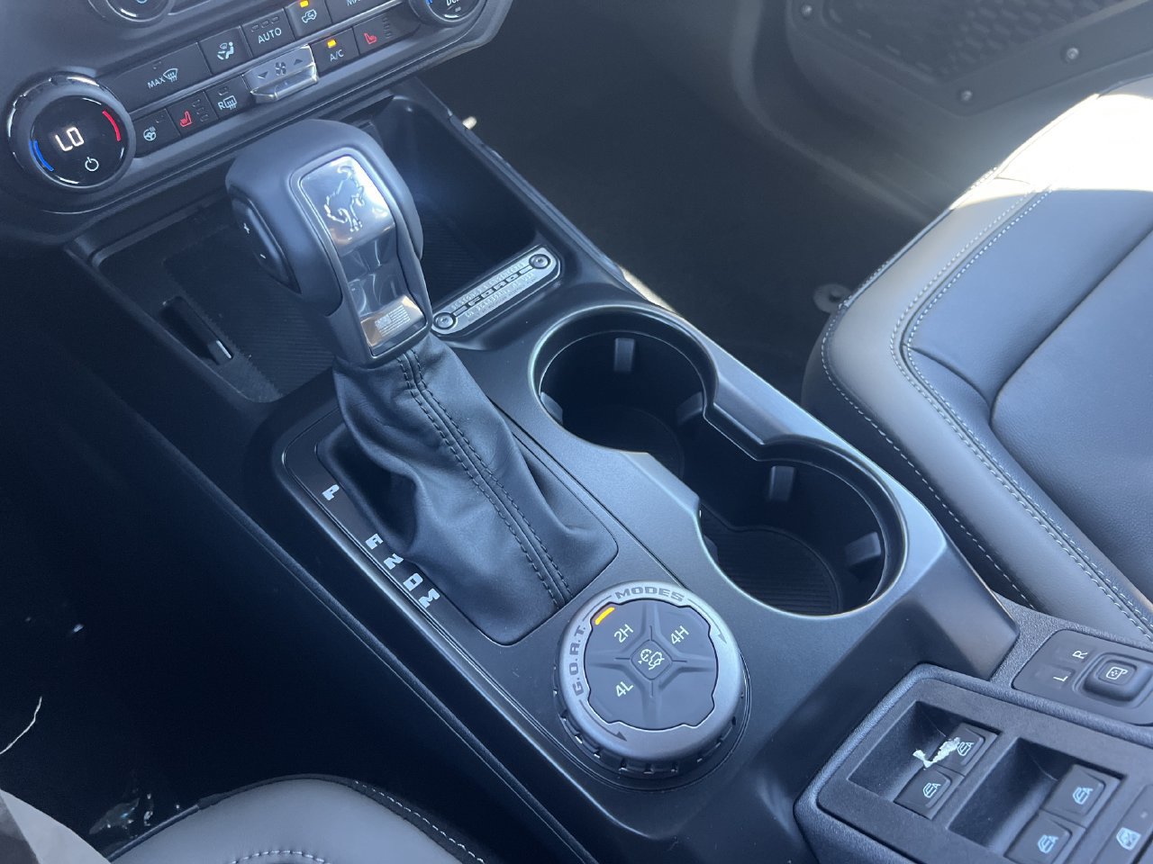 New 2026 Ford Bronco Outer Banks AWD/4WD image 9