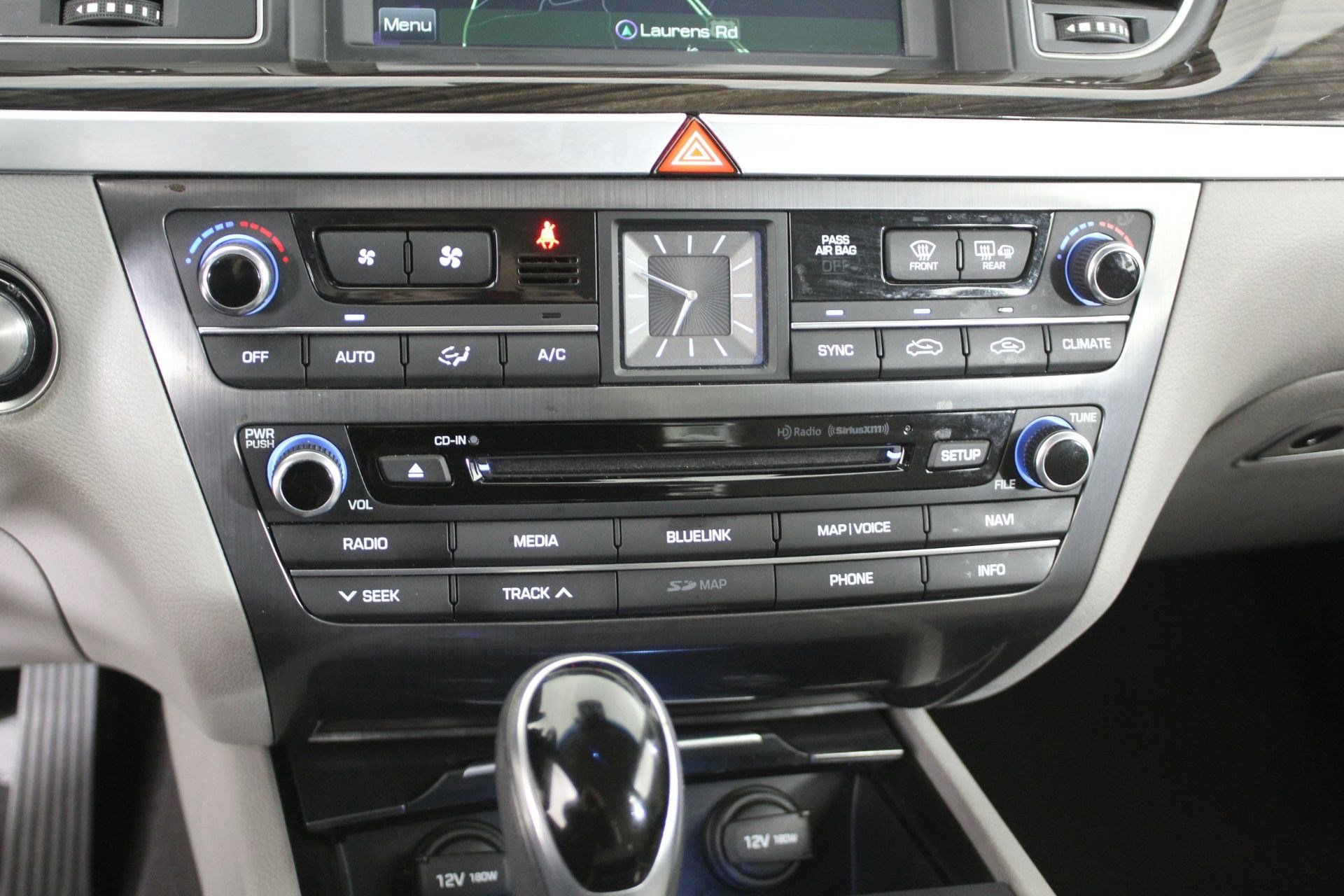 Used 2015 Hyundai Genesis 3.8 image 17