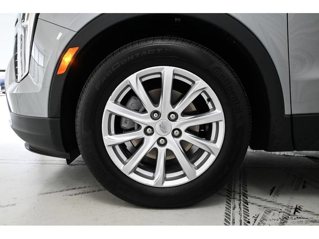 Certified 2023 Cadillac XT4 Luxury w/ Cold Weather Package FWD image 24