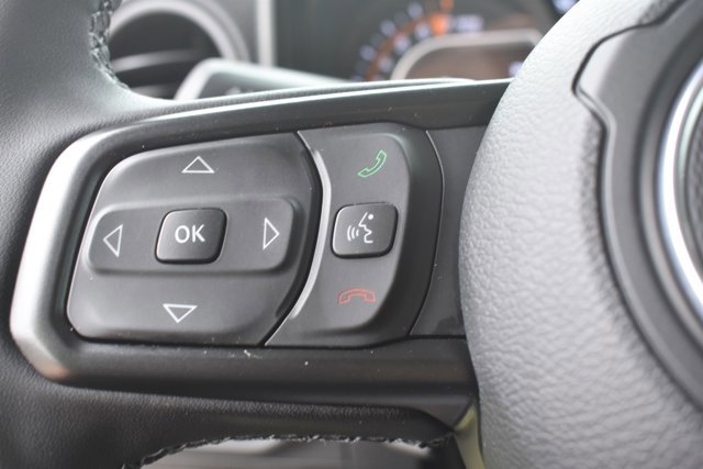 Used 2025 Jeep Gladiator Rubicon w/ Convenience Group image 20