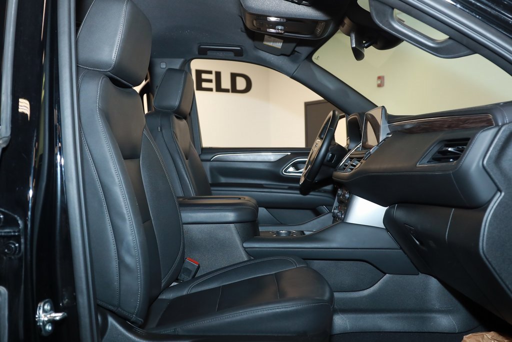 Used 2024 Chevrolet Suburban LT image 16