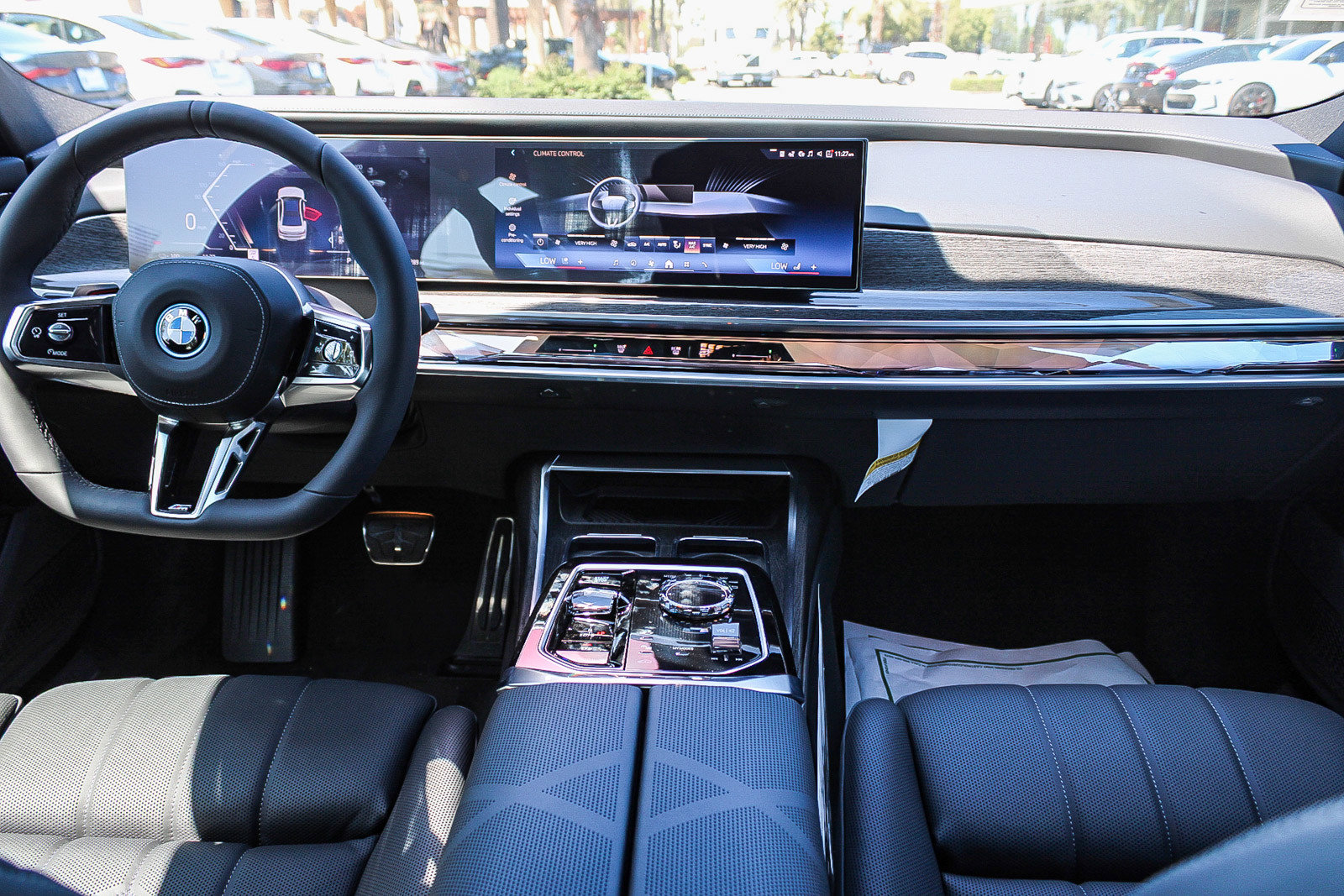 New 2026 BMW i7 eDrive50 w/ M Sport Package RWD image 10