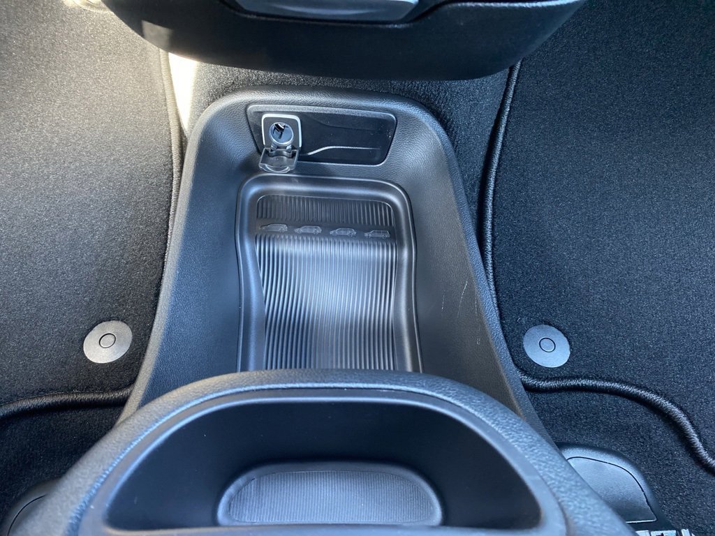 New 2026 Chrysler Pacifica Select w/ S Appearance Package image 27