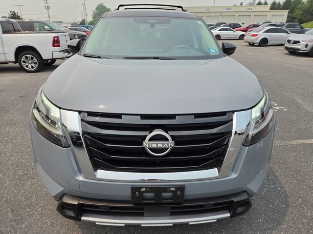 Used 2024 Nissan Pathfinder SL AWD/4WD image 21