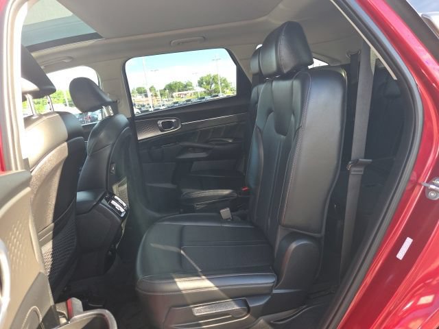 Certified 2023 Kia Sorento SX AWD/4WD image 17