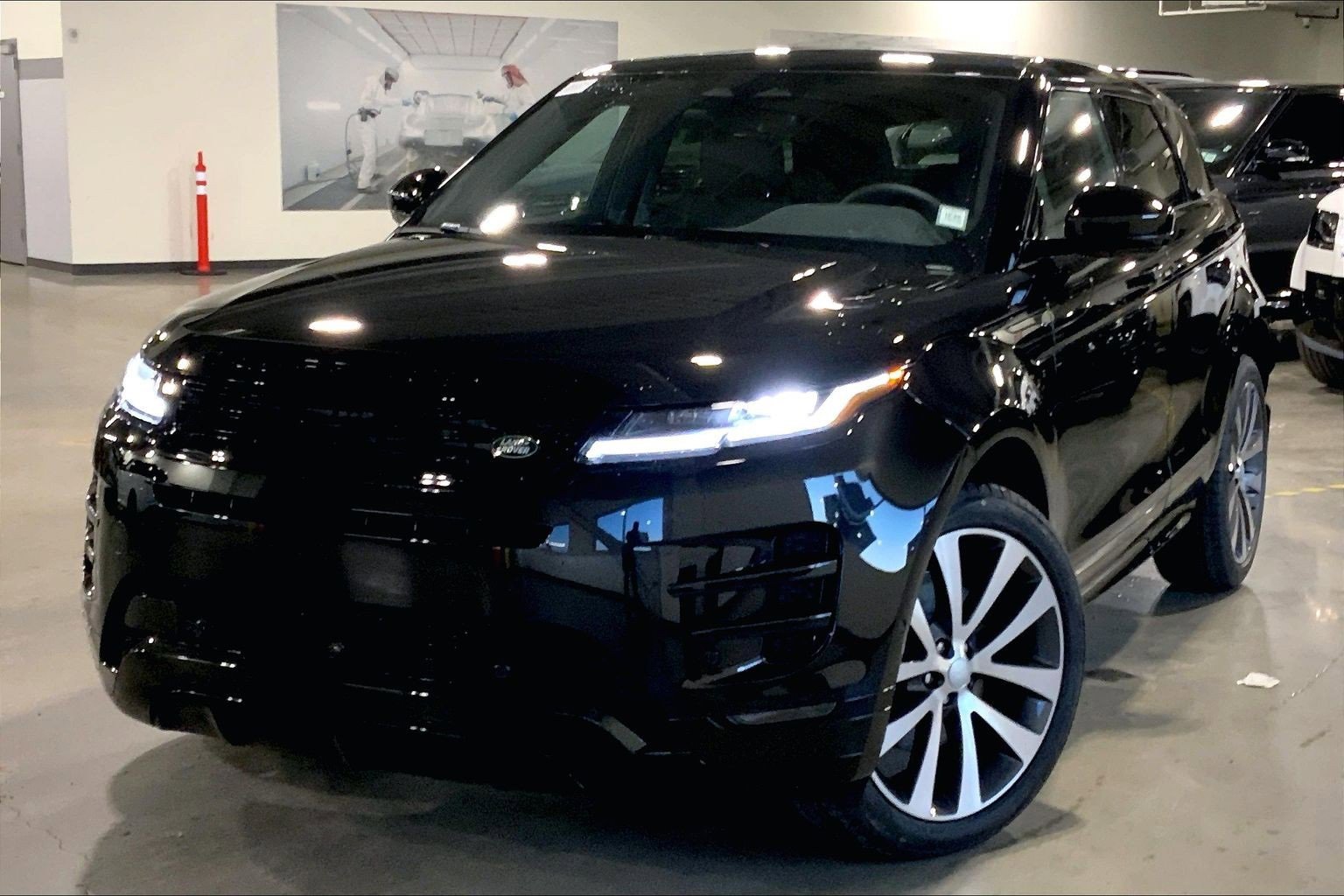New 2026 Land Rover Range Rover Evoque Dynamic SE image 1