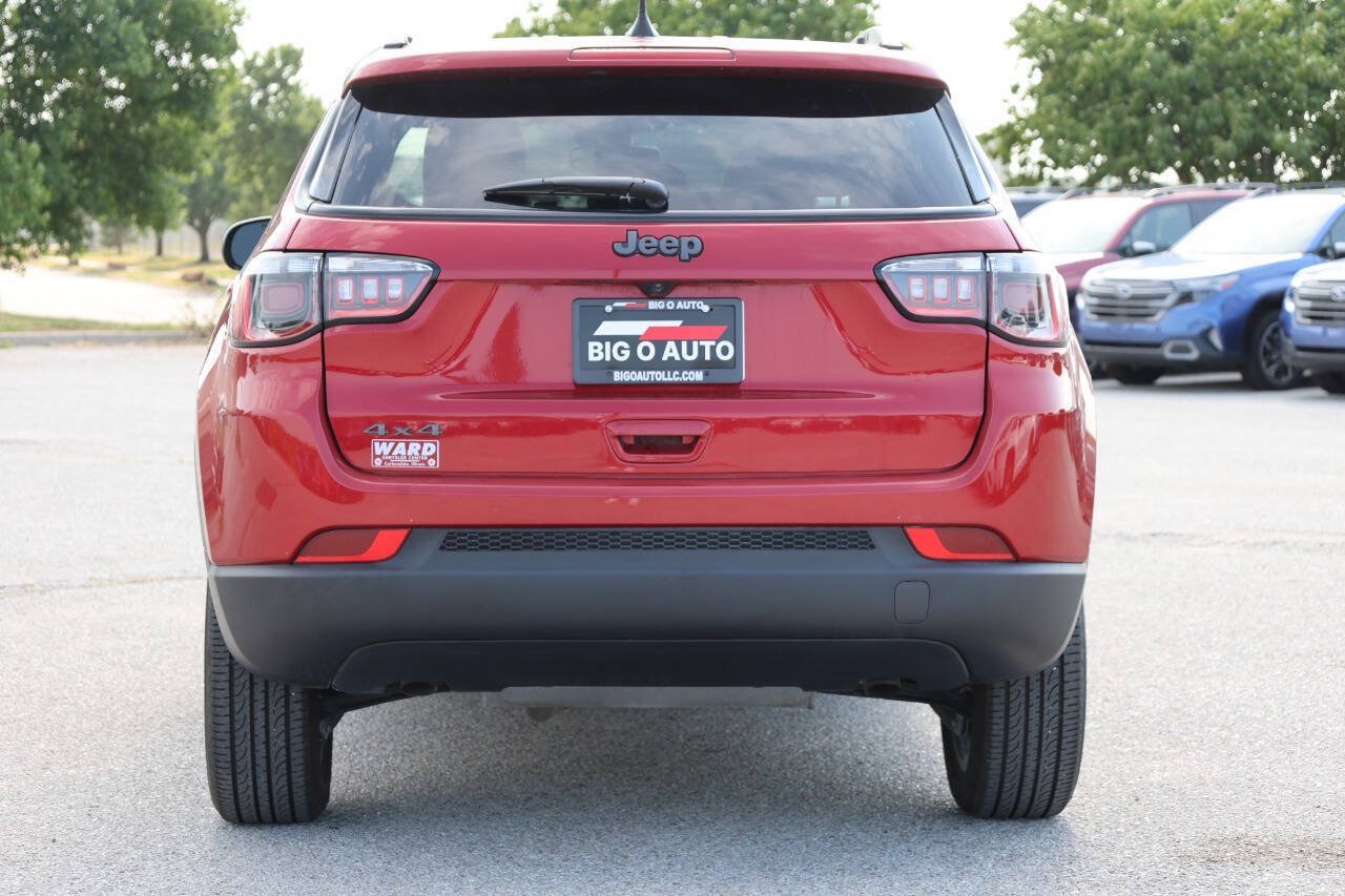 Used 2026 Jeep Compass Latitude AWD/4WD image 10