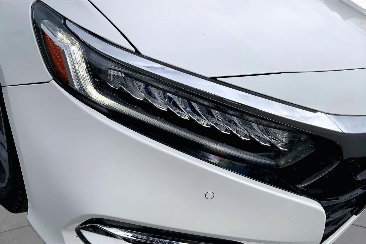 Used 2020 Honda Accord Touring image 27