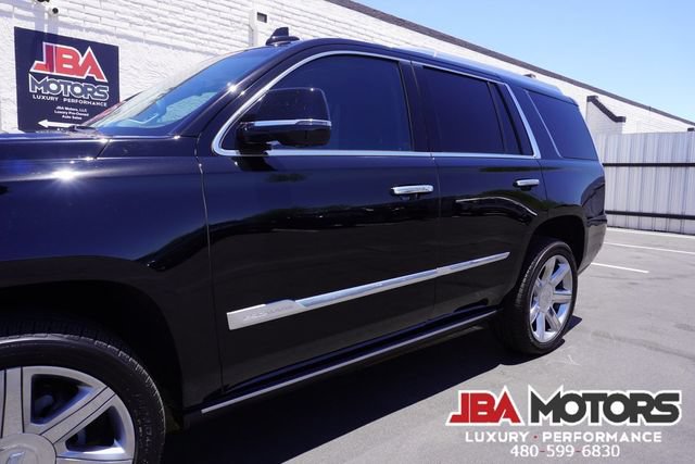 Used 2018 Cadillac Escalade Premium Luxury AWD/4WD image 42