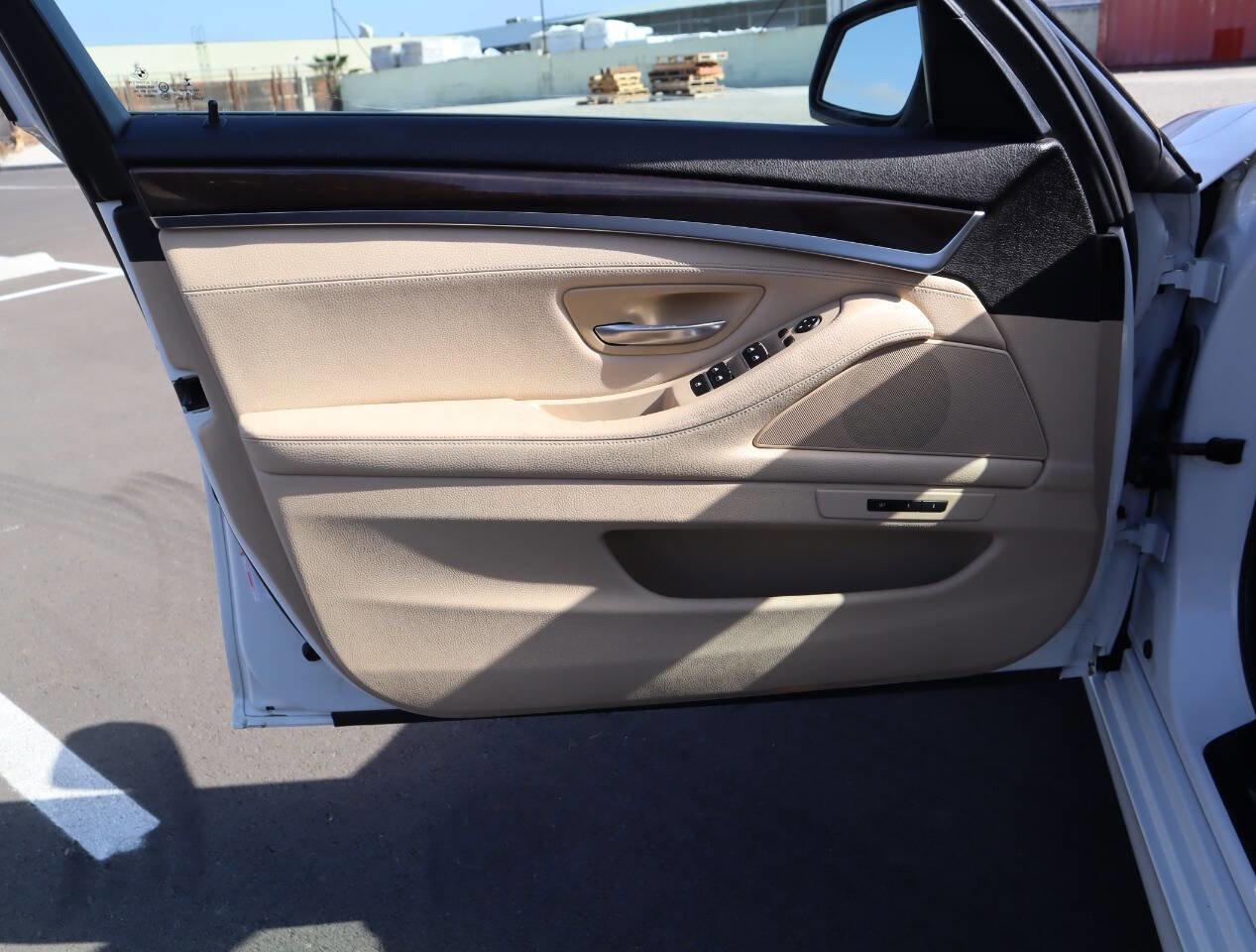 Used 2015 BMW 528i Sedan RWD image 24