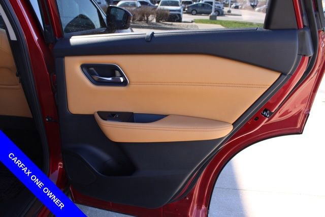 Used 2021 Nissan Rogue Platinum image 21