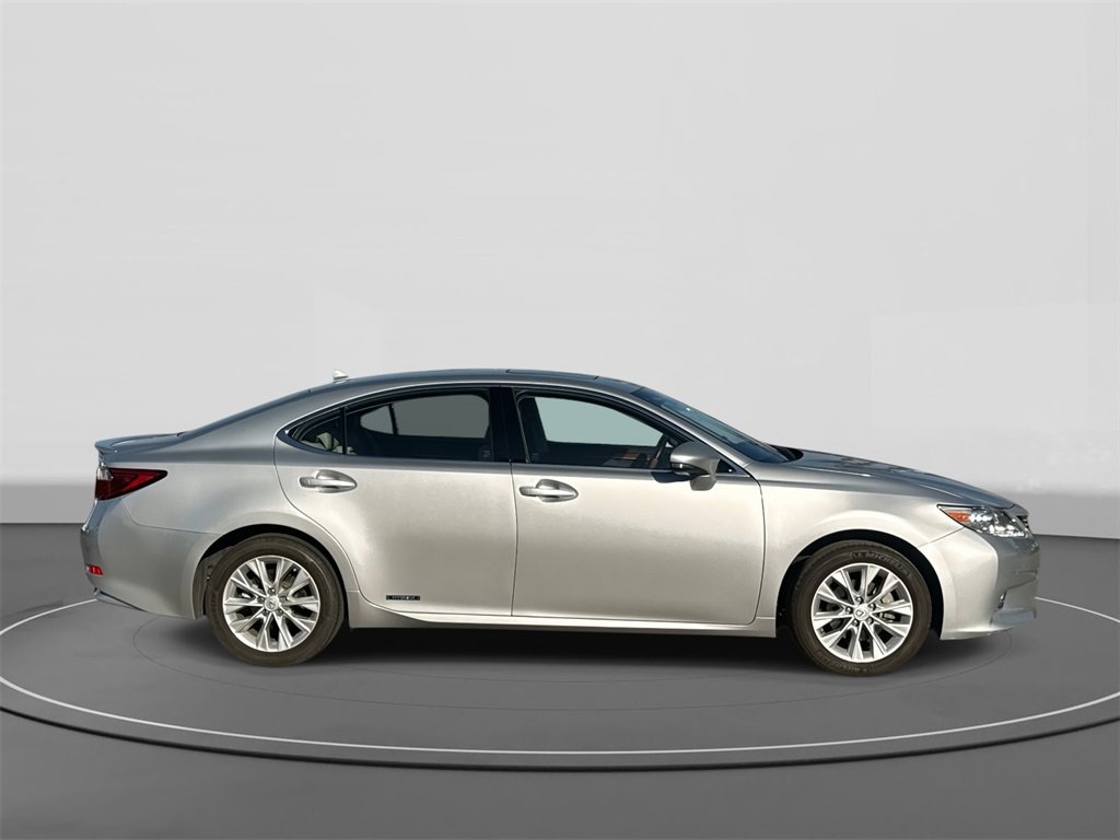 Used 2014 Lexus ES 300h image 3