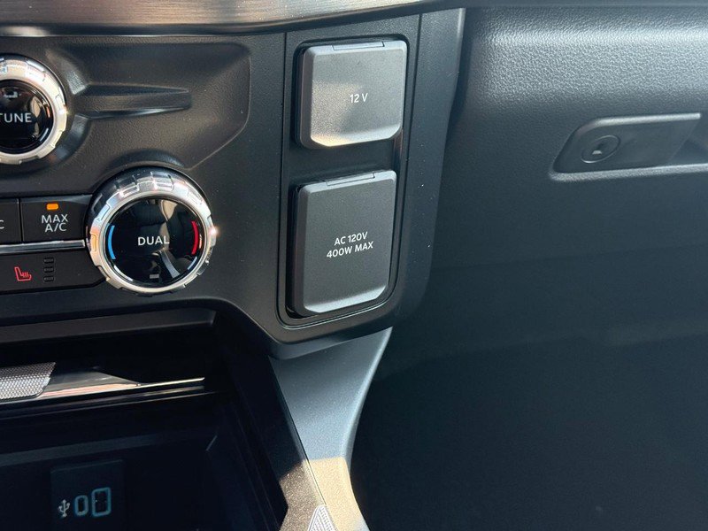 New 2025 Ford F350 Lariat w/ Chrome Package image 16