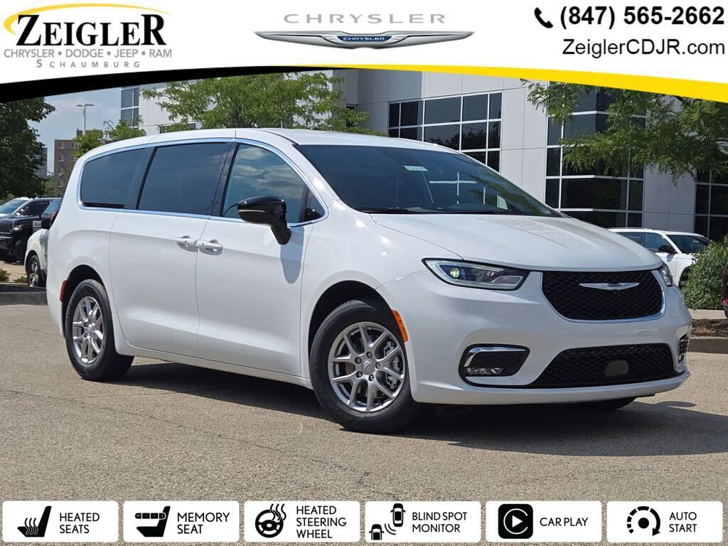 New 2026 Chrysler Pacifica Select