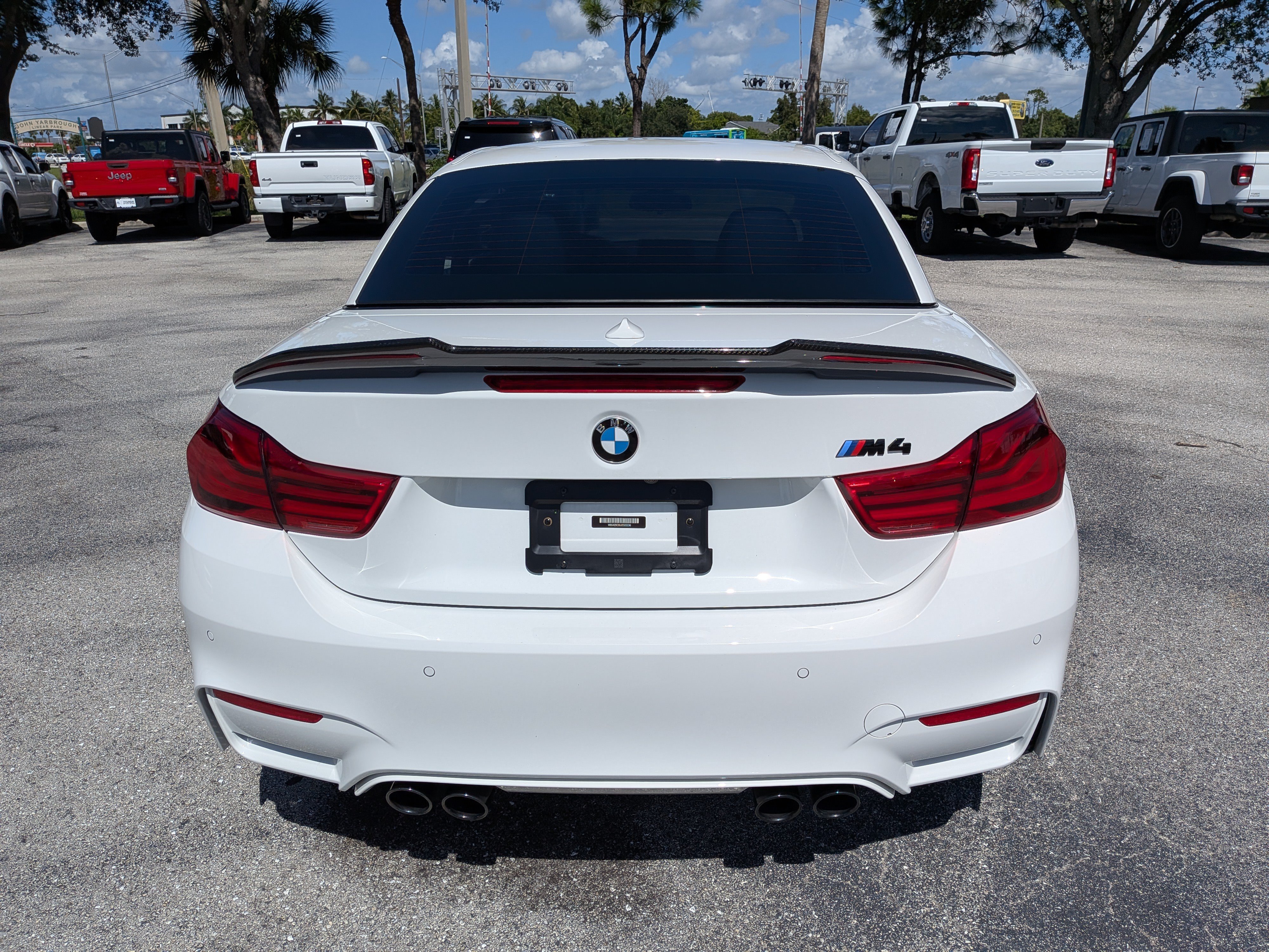 Used 2018 BMW M4 Convertible RWD image 5