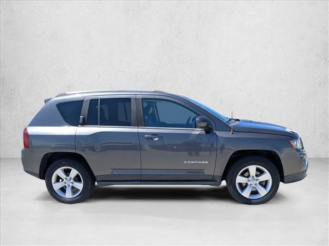 Used 2015 Jeep Compass High Altitude FWD image 4