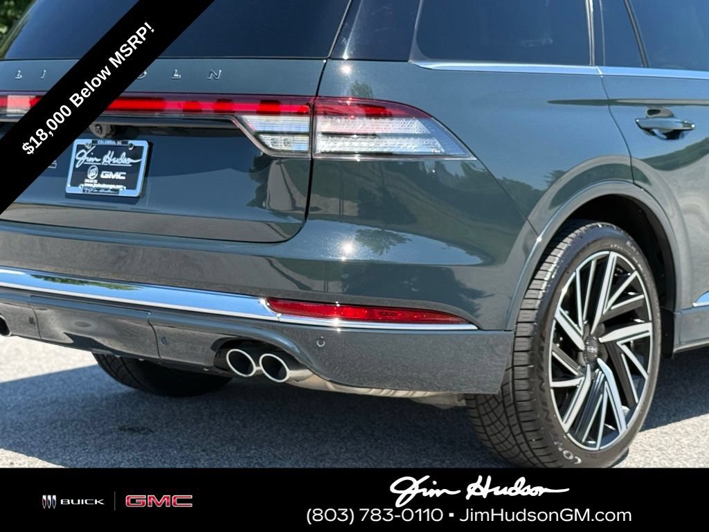 Used 2025 Lincoln Aviator Black Label AWD/4WD image 17