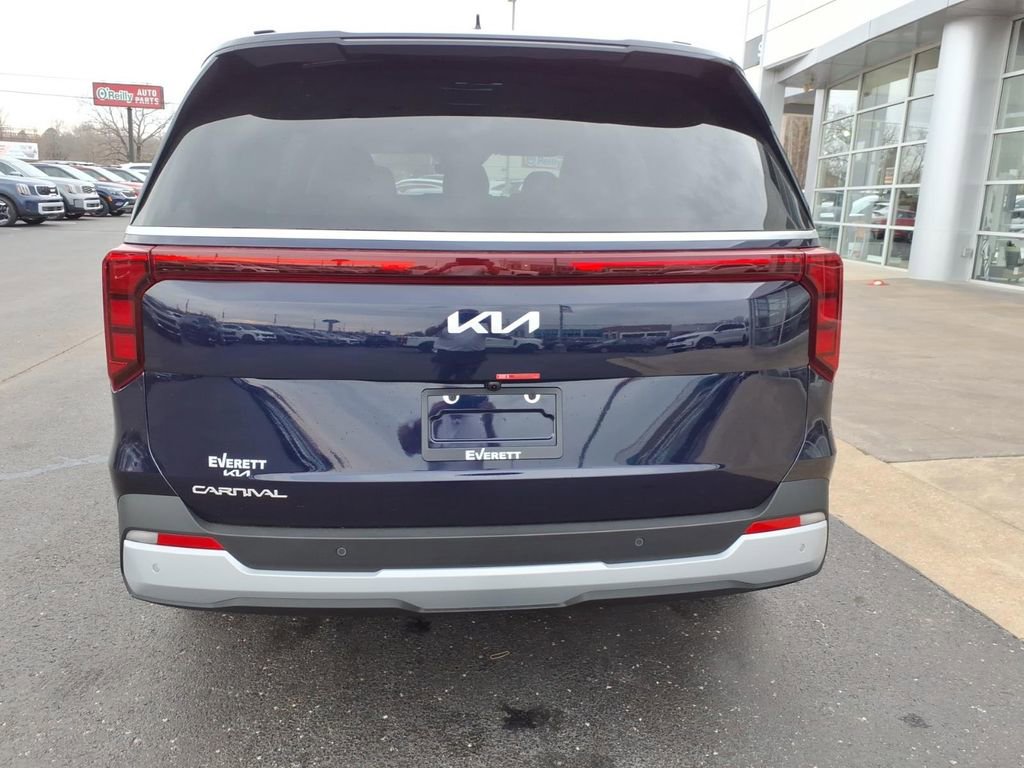 New 2026 Kia Carnival EX image 5