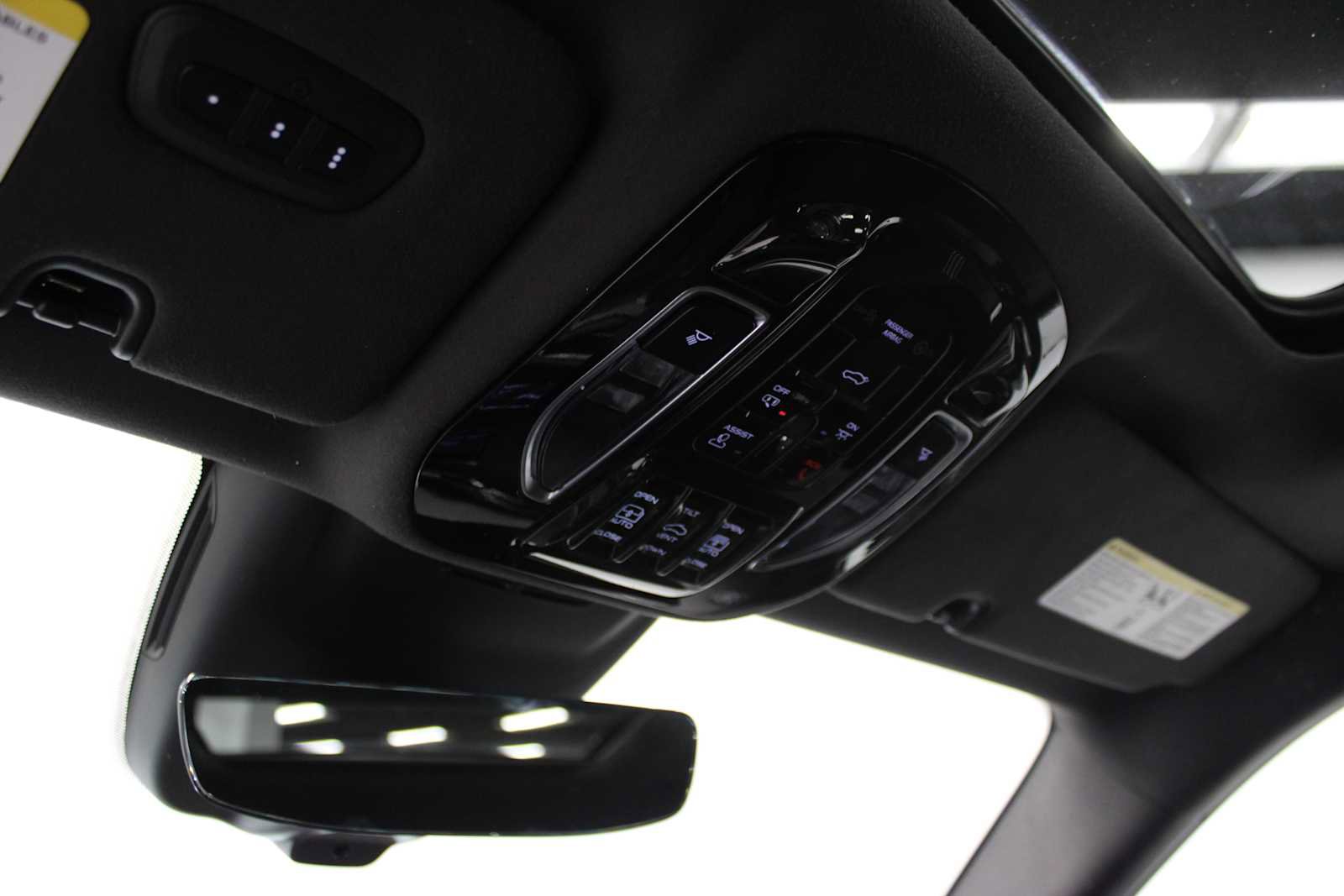 Used 2023 Maserati Grecale GT image 23