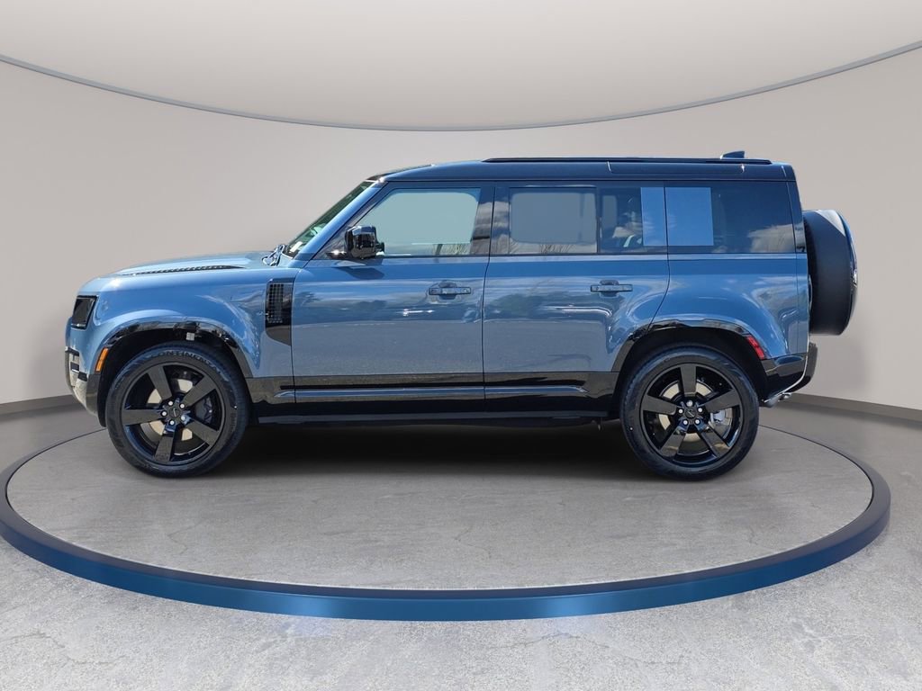 New 2026 Land Rover Defender 110 X-Dynamic SE image 8