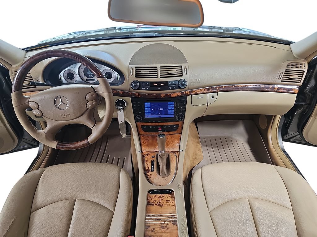 Used 2008 Mercedes-Benz E 350 4MATIC Sedan image 10