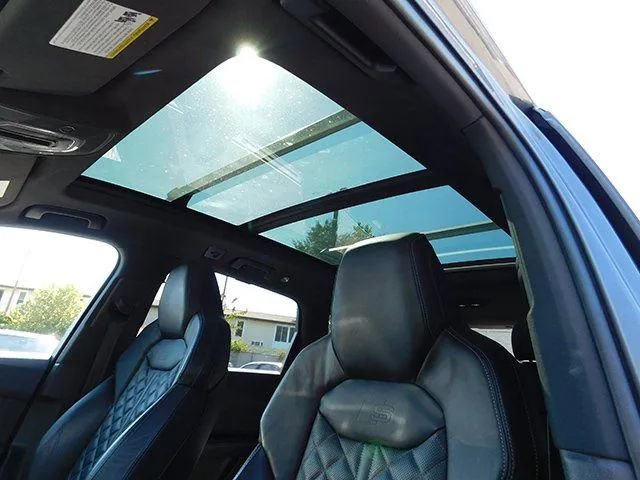 Used 2022 Audi SQ7 Premium Plus w/ SQ7 Executive Package AWD/4WD image 20