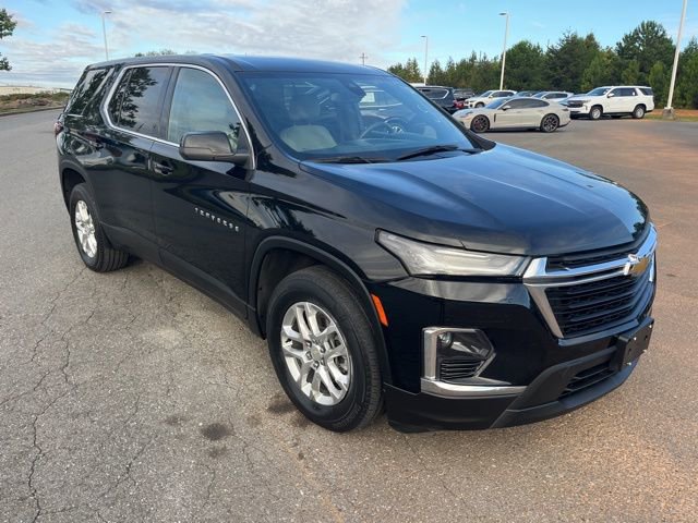 Used 2022 Chevrolet Traverse LS