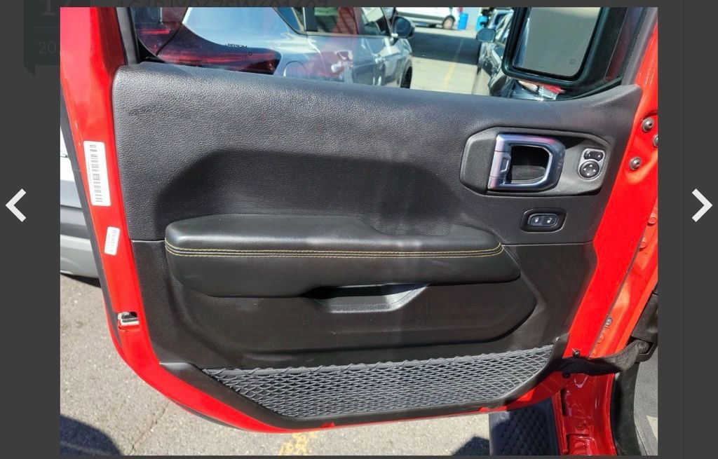 Used 2025 Jeep Wrangler Unlimited Sahara image 10