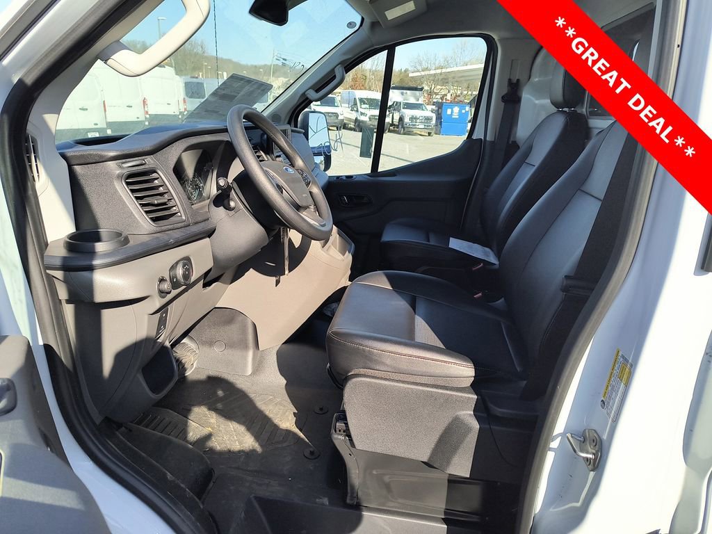 New 2024 Ford Transit 150 Low Roof RWD image 9
