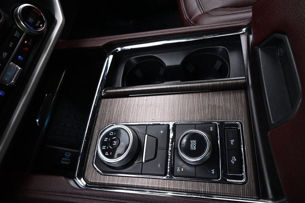 Used 2023 Ford Expedition Limited image 33