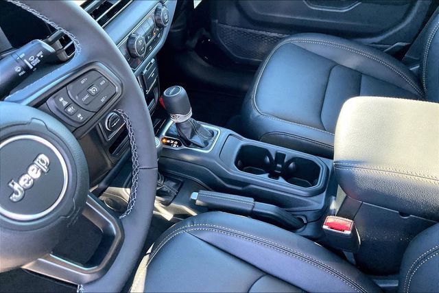 New 2026 Jeep Gladiator Sahara image 8