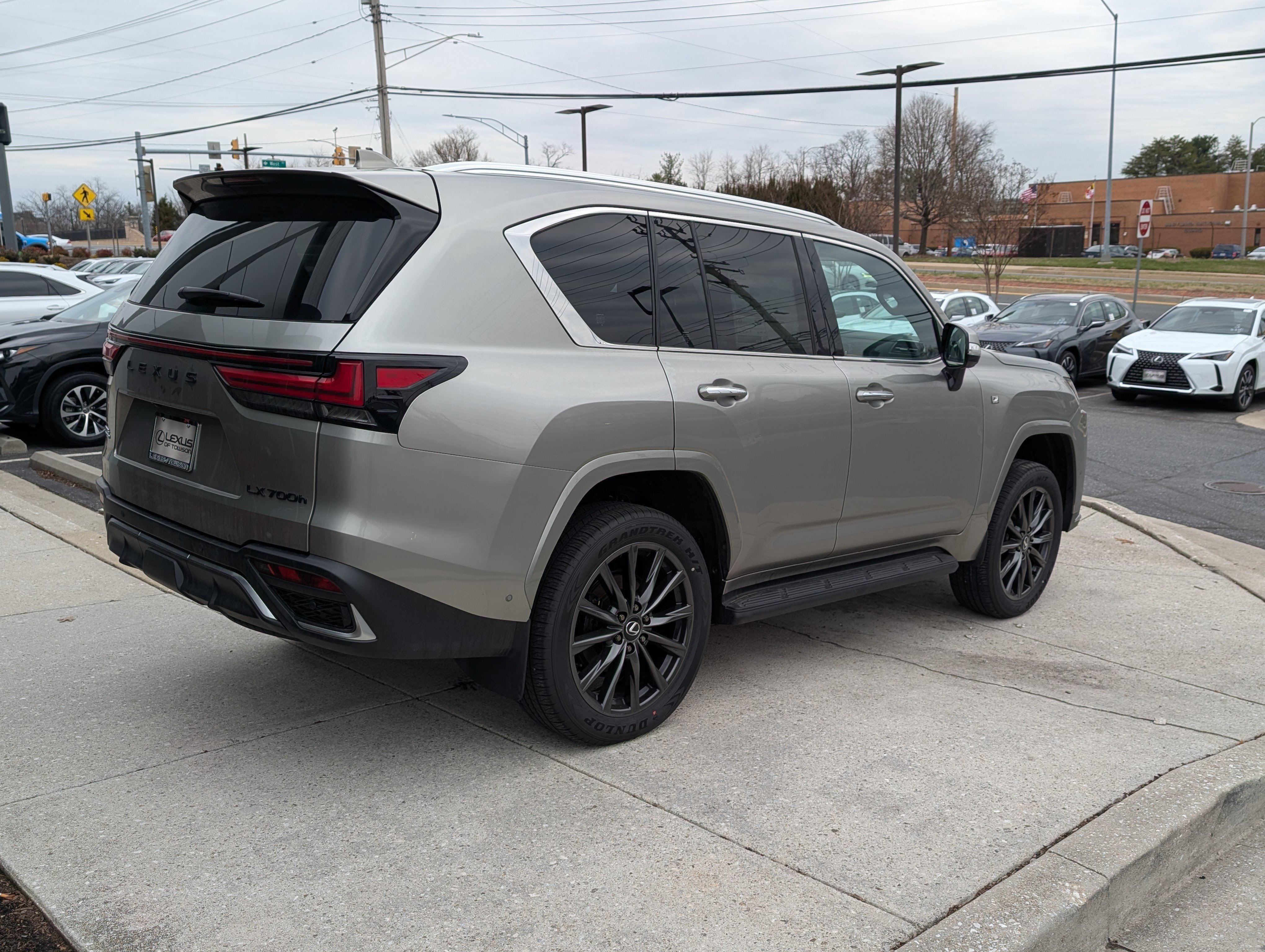 New 2026 Lexus LX 700h F Sport image 2