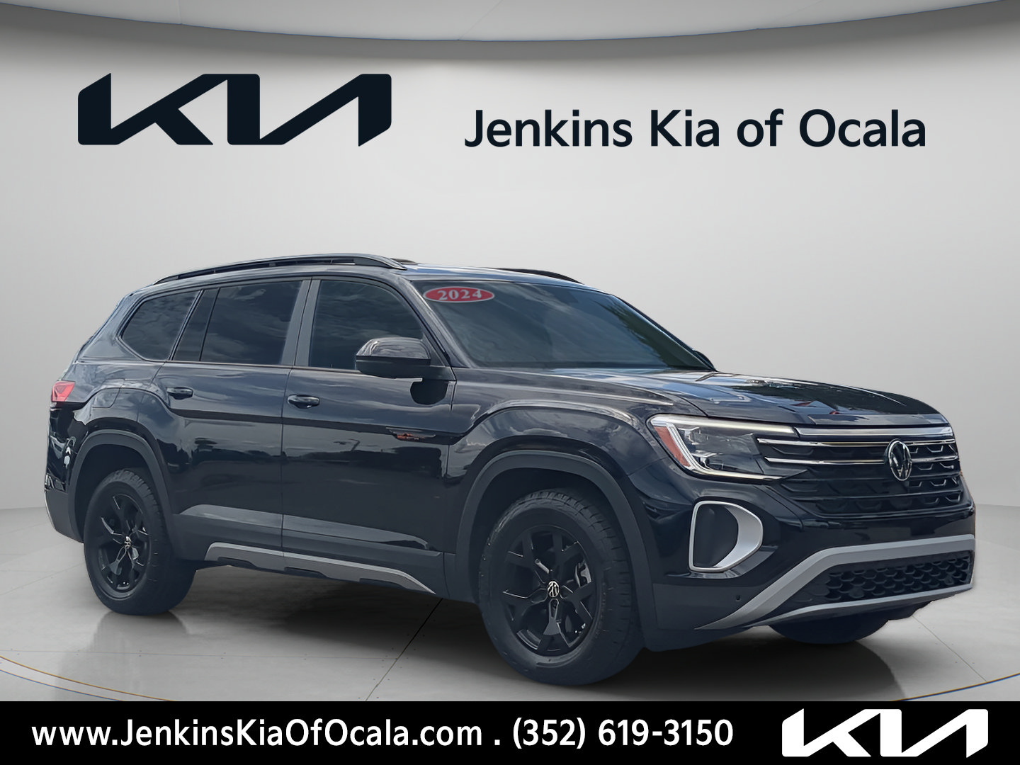 Used 2024 Volkswagen Atlas Peak Edition SEL AWD/4WD image 1