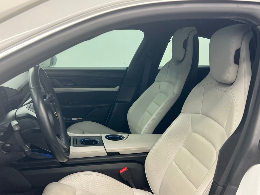 Used 2020 Porsche Taycan 4S image 9