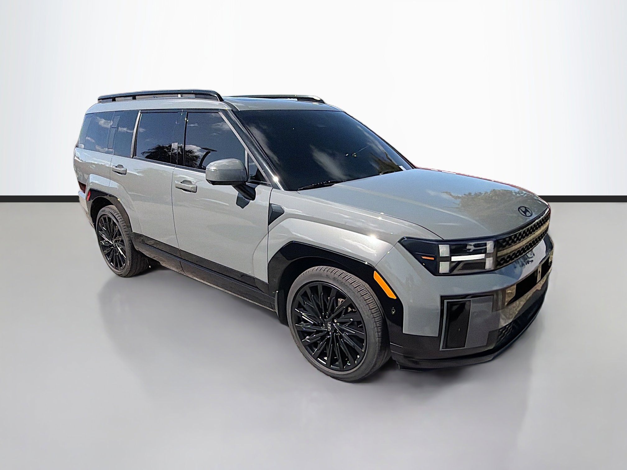 Used 2025 Hyundai Santa Fe Calligraphy image 1