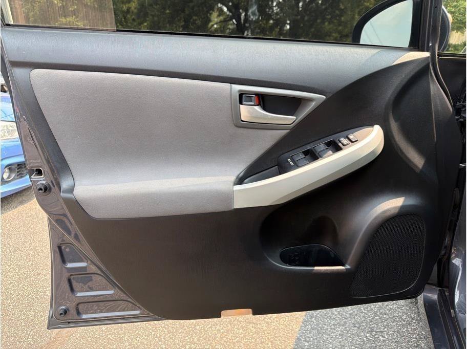 Used 2012 Toyota Prius Two FWD image 8
